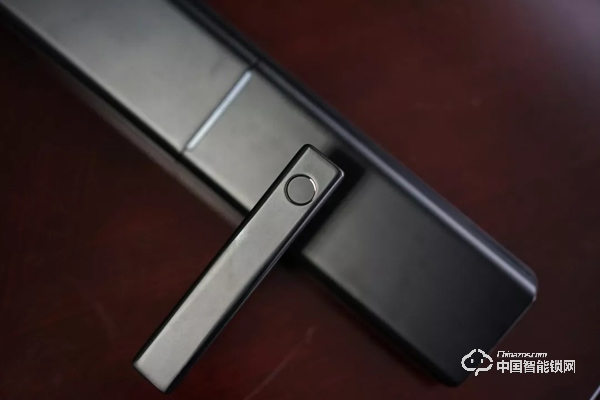 实际测评：亚太天能指纹锁v1w 展现智能锁的安全便捷
