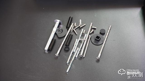 绿米全自动智能推拉锁D100评测：自动锁门的锁