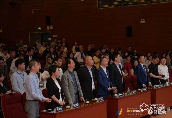 喜讯 | 樱花指纹锁再度荣获i莓奖“年度最受消费者喜爱品牌”奖