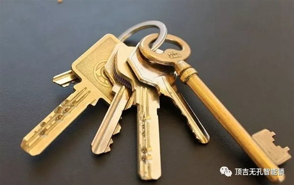 顶吉智能锁小提示：装修钥匙要销毁，最好更换锁芯